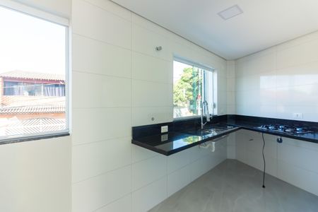 Casa à venda com 90m², 2 quartos e 3 vagas Casa à venda com 90m², 2 quartos e 3 vagasCozinha
