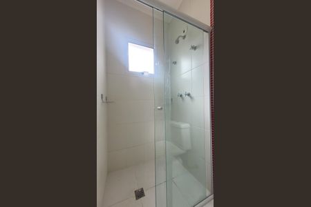 Casa de condomínio à venda com 150m², 3 quartos e 2 vagasBanheiro Suite 2