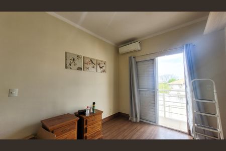 Casa de condomínio à venda com 150m², 3 quartos e 2 vagasSuite 1