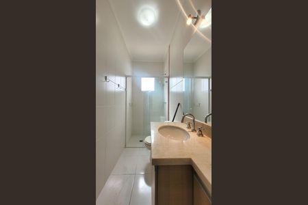 Casa de condomínio à venda com 150m², 3 quartos e 2 vagasBanheiro Suite 2