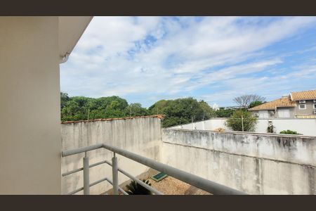 Casa de condomínio à venda com 150m², 3 quartos e 2 vagasVaranda Suite 1
