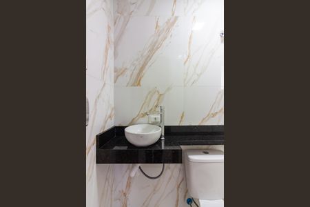 Casa à venda com 90m², 2 quartos e 3 vagasBanheiro da Suíte 1