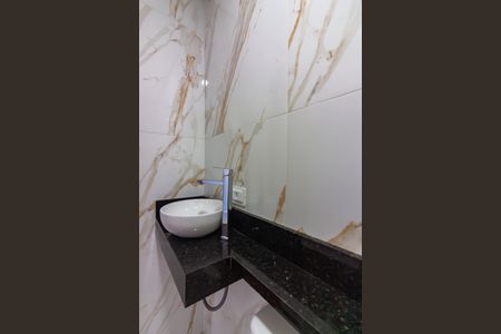 Casa à venda com 90m², 2 quartos e 3 vagasBanheiro da Suíte 1