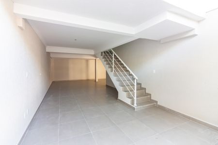 Casa à venda com 90m², 2 quartos e 3 vagasGaragem
