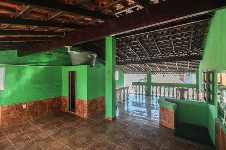 Casa de condomínio para alugar com 148m², 2 quartos e 2 vagas Casa de condomínio para alugar com 148m², 2 quartos e 2 vagasÁrea Gourmet / Terraço