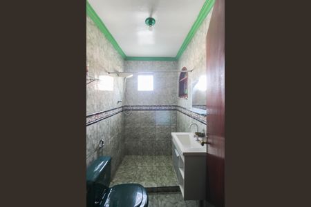 Casa de condomínio para alugar com 148m², 2 quartos e 2 vagas Casa de condomínio para alugar com 148m², 2 quartos e 2 vagasBanheiro da Suíte 2