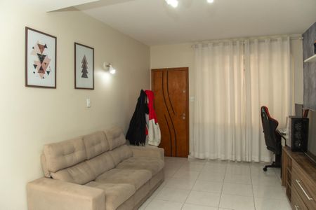 Casa à venda com 110m², 2 quartos e 1 vaga Casa à venda com 110m², 2 quartos e 1 vagaSala