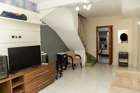Casa à venda com 110m², 2 quartos e 1 vaga Casa à venda com 110m², 2 quartos e 1 vagaSala