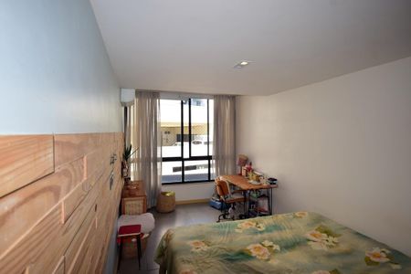 Apartamento à venda com 131m², 3 quartos e 2 vagasSuíte