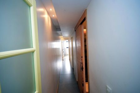 Apartamento à venda com 131m², 3 quartos e 2 vagasCorredor