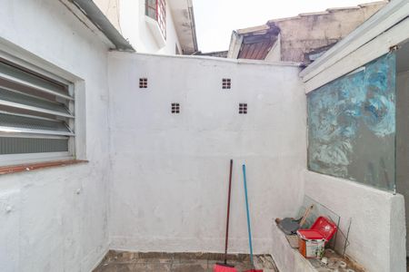 Casa à venda com 100m², 2 quartos e 1 vaga Casa à venda com 100m², 2 quartos e 1 vagaQuintal