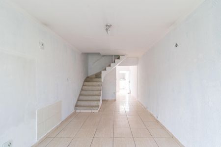 Casa à venda com 100m², 2 quartos e 1 vaga Casa à venda com 100m², 2 quartos e 1 vagaSala