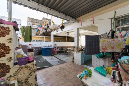 Casa à venda com 225m², 6 quartos e 4 vagasCasa 1 - Área de serviço