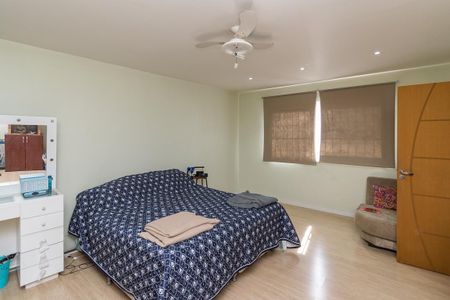 Casa à venda com 225m², 6 quartos e 4 vagasCasa 2 - Quarto 3