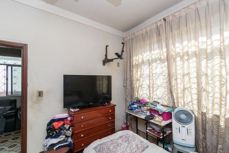 Casa à venda com 225m², 6 quartos e 4 vagasCasa 1 - Quarto 1