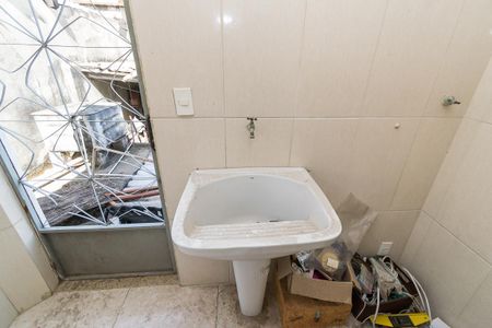 Casa à venda com 225m², 6 quartos e 4 vagasCasa 2 - Área de serviço