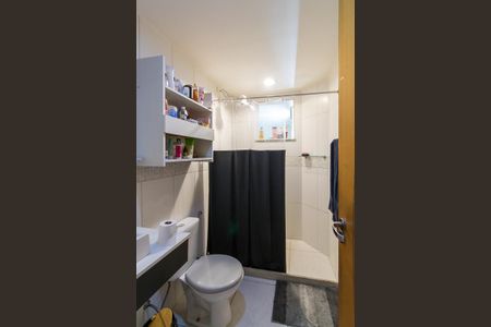 Casa à venda com 225m², 6 quartos e 4 vagasCasa 2 - Banheiro 2