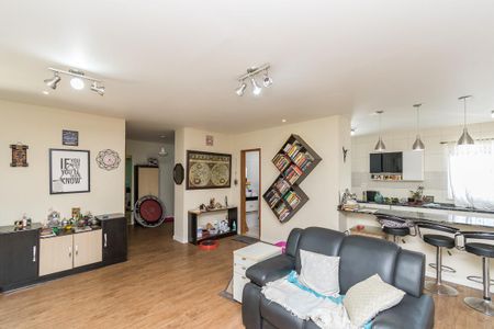 Casa à venda com 225m², 6 quartos e 4 vagasCasa 2 - Sala