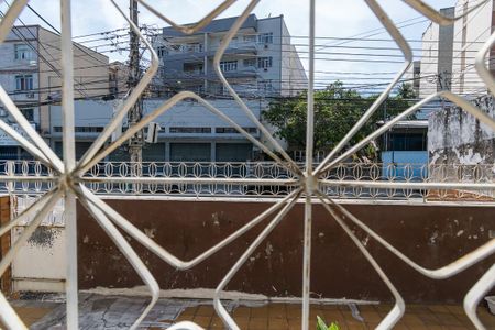 Casa à venda com 225m², 6 quartos e 4 vagasCasa 1 - Vista do Quarto 1