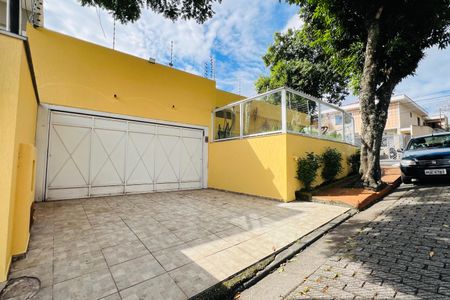 Casa à venda com 425m², 3 quartos e 3 vagasFachada