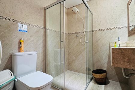 Casa à venda com 425m², 3 quartos e 3 vagasBanheiro 2