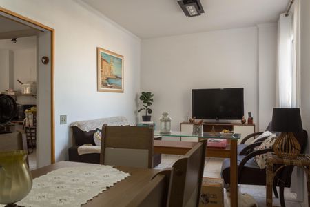 Apartamento à venda com 67m², 2 quartos e 1 vagaSala