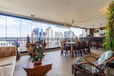 Apartamento à venda com 310m², 4 quartos e 5 vagasVaranda