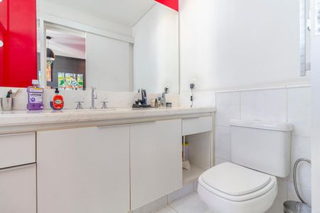 Apartamento à venda com 310m², 4 quartos e 5 vagasBanheiro da Suíte 3