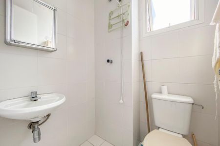 Apartamento à venda com 310m², 4 quartos e 5 vagasBanheiro de Serviço