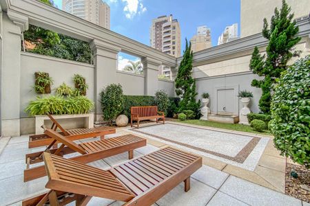 Apartamento à venda com 310m², 4 quartos e 5 vagasÁrea comum - Área Externa