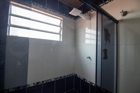 Casa à venda com 235m², 4 quartos e 3 vagas Casa à venda com 235m², 4 quartos e 3 vagasBanheiro da Suíte 2