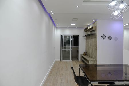 Apartamento para alugar com 70m², 3 quartos e 1 vagaSala