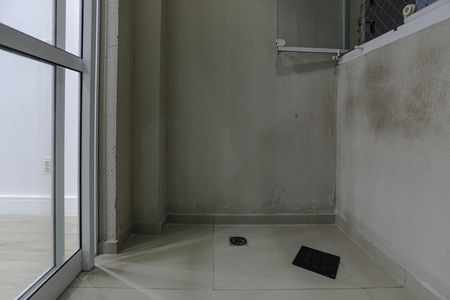 Apartamento para alugar com 70m², 3 quartos e 1 vagaSacada