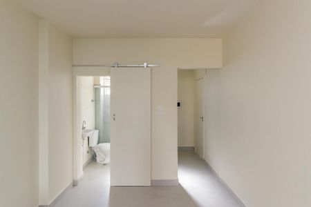 Studio à venda com 29m², 1 quarto e sem vaga Studio à venda com 29m², 1 quarto e sem vagaStudio