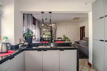 Apartamento para alugar com 196m², 4 quartos e 2 vagasCozinha e Área de Serviço