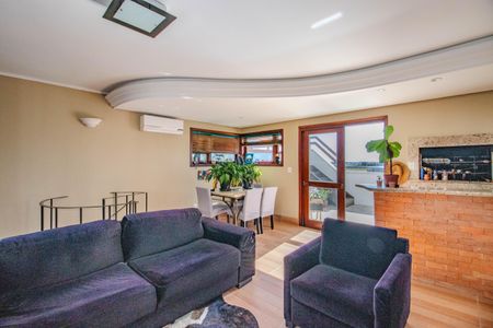 Apartamento para alugar com 196m², 4 quartos e 2 vagasCobertura