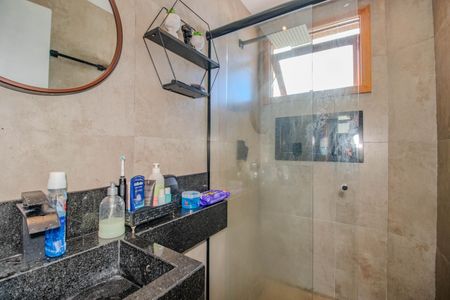 Apartamento para alugar com 196m², 4 quartos e 2 vagasBanheiro da Suíte 2