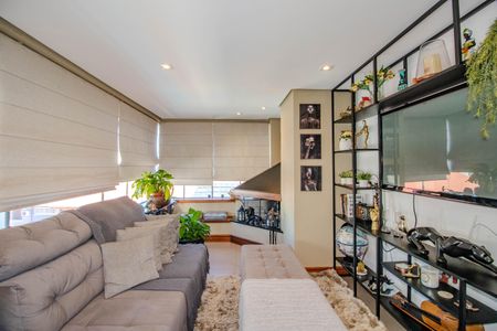 Apartamento para alugar com 196m², 4 quartos e 2 vagasSala