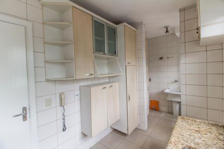 Apartamento à venda com 77m², 2 quartos e 1 vaga Apartamento à venda com 77m², 2 quartos e 1 vagaCozinha