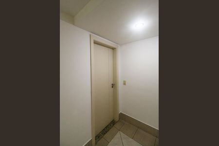 Apartamento à venda com 77m², 2 quartos e 1 vaga Apartamento à venda com 77m², 2 quartos e 1 vagaEntrada