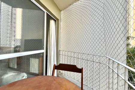 Apartamento à venda com 54m², 2 quartos e 1 vagaVaranda