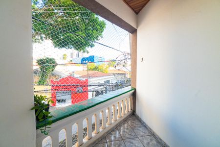 Casa à venda com 162m², 4 quartos e 1 vaga Casa à venda com 162m², 4 quartos e 1 vagaCasa 2 - Varanda do Quarto 1