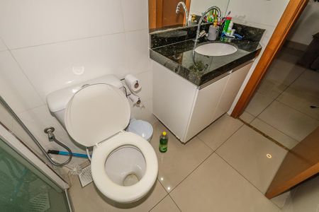 Apartamento à venda com 58m², 1 quarto e 2 vagasBanheiro