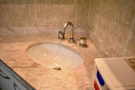 Casa à venda com 200m², 4 quartos e 4 vagasBanheiro Social