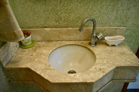 Casa à venda com 200m², 4 quartos e 4 vagasLavabo