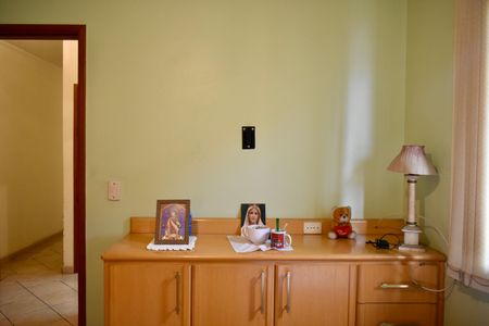 Casa à venda com 200m², 4 quartos e 4 vagasQuarto 2