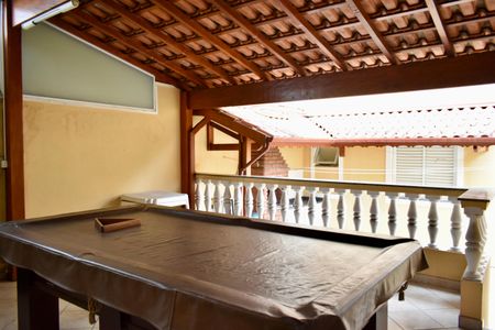Casa à venda com 200m², 4 quartos e 4 vagasSalão de jogos