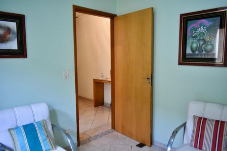 Casa à venda com 200m², 4 quartos e 4 vagasQuarto 1