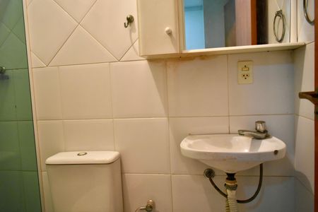 Casa à venda com 200m², 4 quartos e 4 vagasBanheiro de Serviço