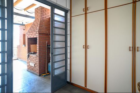 Casa à venda com 254m², 2 quartos e 4 vagasÁrea de Serviço